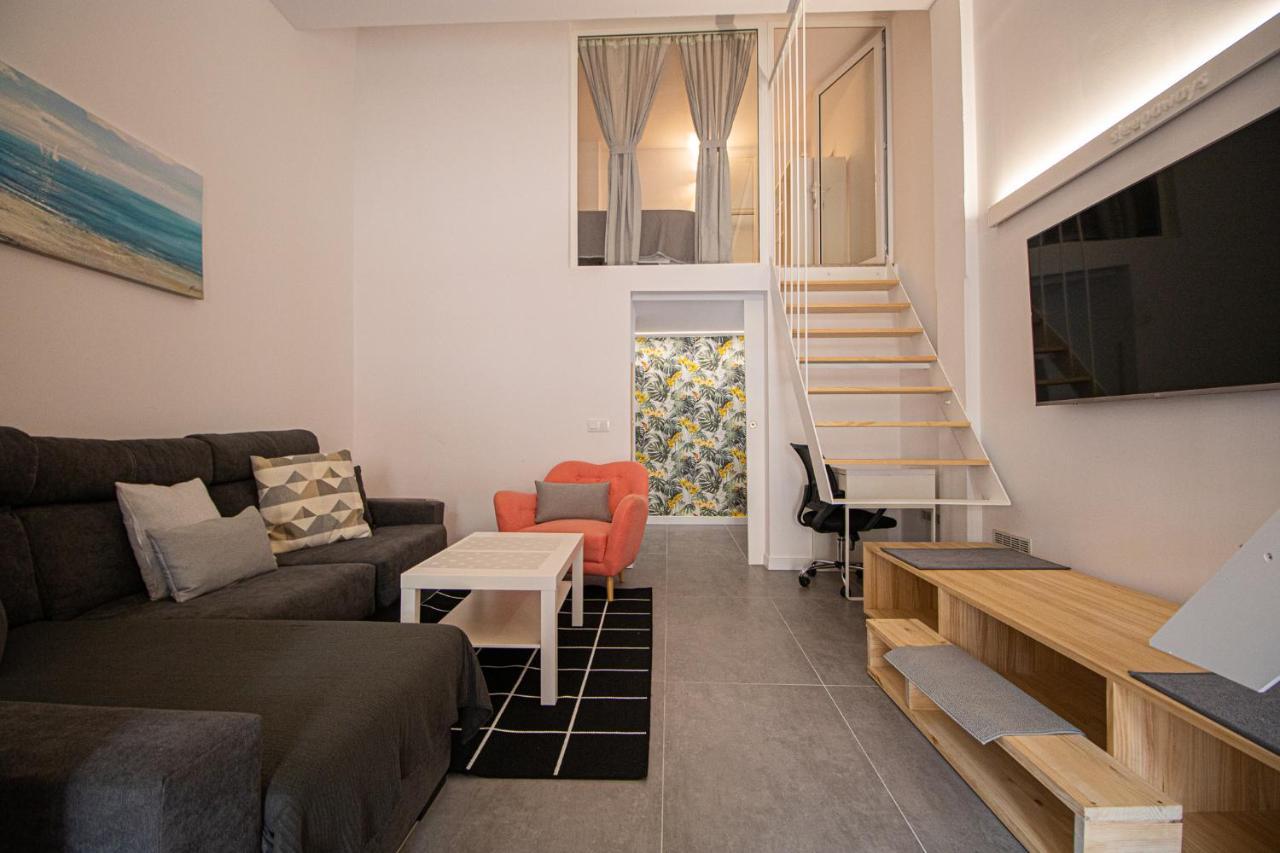 New & Modern Studio Loft 1 Leilighet